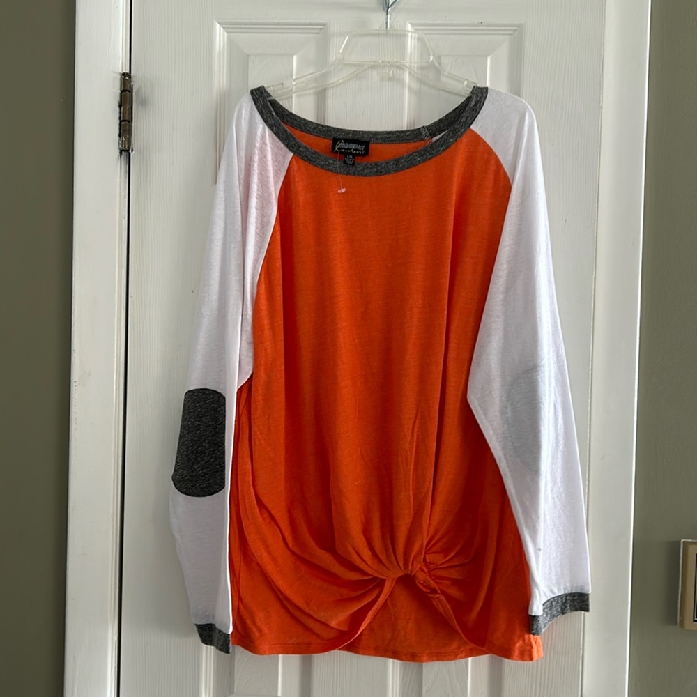 GAMEDAY COUTURE SHIRT W ELBIW PATCH SIZE XXL NWOT